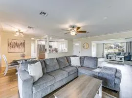 Waterfront Gem 5 Mi to Siesta Key! Bring Your Pet