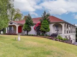 Princeton Mtn-View Estate: Vintage Charm