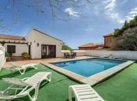 Exclusively located Golf Villa with heated pool