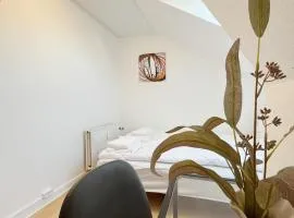 Bright City Double Room 6 with free parking