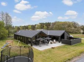 Beautiful Home In Aakirkeby With Sauna