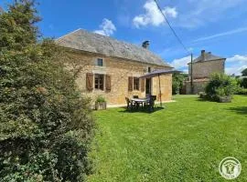 Maison traditionnelle du Périgord avec animaux admis, proche Sarlat - FR-1-616-187