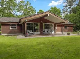 3 Bedroom Beautiful Home In Silkeborg