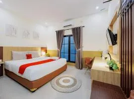 RedDoorz Plus @ La Asiana Guest House