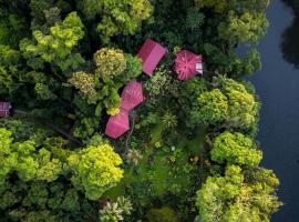 Heliconia Island Lodge, хотел в Puerto Viejo