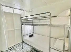 Tonga Airport Cottage - Private Twin Room with Shared Facilities - Budget Accommodation