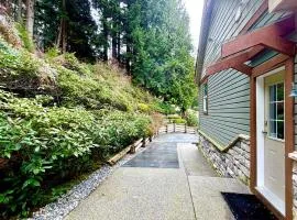 Forest Retreat Suite Near Lakes, Trails&SkyTrain