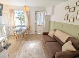 Holly Cottage