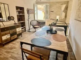 Le loft de la porte Sarrasine - Au cœur du charmant village de Fayence