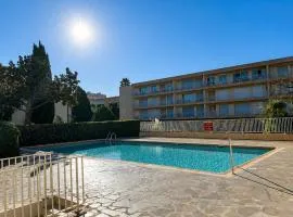 Studio au Lavandou, Piscine extérieure