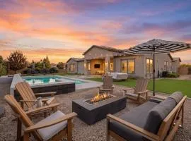 Resort-Style Summer Retreat - Pool & 9P Jacuzzi Spa - Jets - Cinema - Mountain Bikes