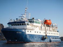 24hrs Northern Lights & Whale Watching Cruise, hotel a Tromsø