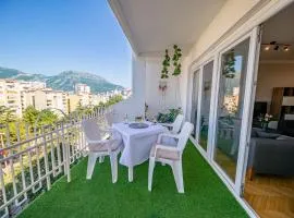 City Center de lux apartment 3bd