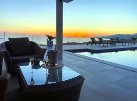 VILLA LOLA - Modern Architecture, Sea & Pool