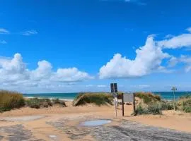 Les Sables, cozy cottage with stunning sea views