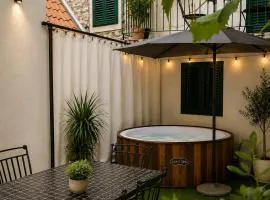 Villa Angie Old Town with jacuzzi