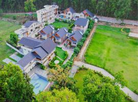 Megha Resort & Villas, Dehradun-Where Nature Pampers You: Dehradun şehrinde bir otel