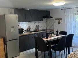 Viesnīca Gemini house pilsētā Măcin