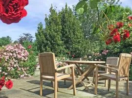 Sweet Briar - 8234