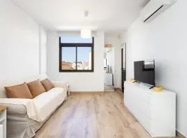 Home2Book Spacious Apartment with Private Parking