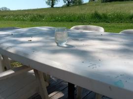 Séjour à la ferme, Hotel in Valuéjols