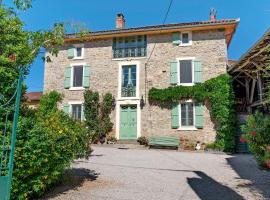 Chambres D'hôtes Baladous, hôtel à Montgaillard-de-Salies