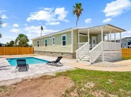 Pet Friendly Beach House - Lazy Palms