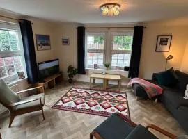 Peebles Cardona Cozy 2 x bedroom Apartment