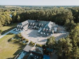 Hotel Nowodwory، فندق في شيخانوفيتس