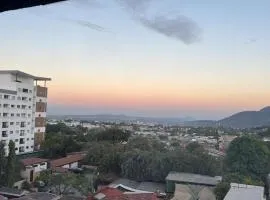 Free breakfast Everything Nearby in San Salvador, Fam & Pet Fdly