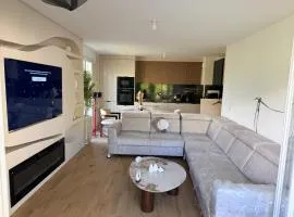 Chambre privée , dans un 4 pièces , avec SDB privative