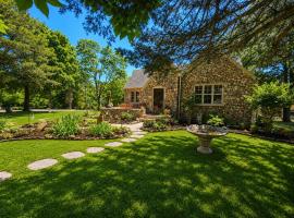 Rock Cottage Gardens B&B, hotel a Eureka Springs