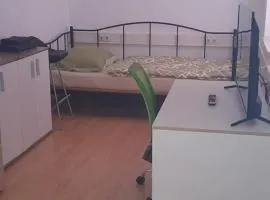 Ela Gar 5