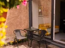 Liepaja Garden Studio with Terrace
