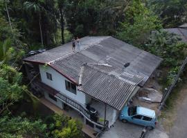 Laxapana Wilderness Homestay, hotel a Norton Bridge