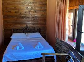 Bach-Ana, hotel din Ureki