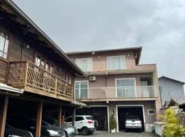 Quarto 3 Joinville Costa e Silva perto Centro