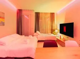 Santa Caterina - Netflix, Disney, Garage Box per 8