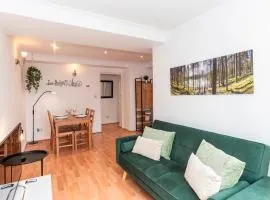 Central Twickenham 1 Bed Flat Near River Station - Pass the Keys