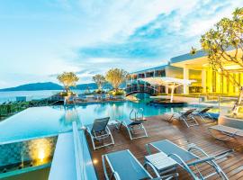 Crest Resort & Pool Villas - SHA Extra Plus, hotell Patong Beachis huviväärsuse Freedomi rand lähedal