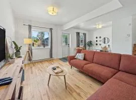 Muray 4BR family home Private Garden 15 mins to Downtown