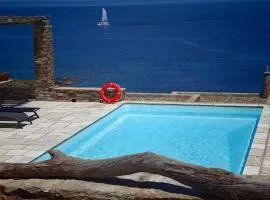 Kea Seascape Villa - a Cycladic Seaside Retreat