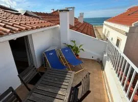 Sea View terrace, Beach 30m, Parking available, Air conditioning