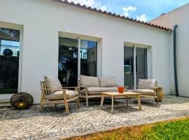 Casa Branca Secluded Modern Villa