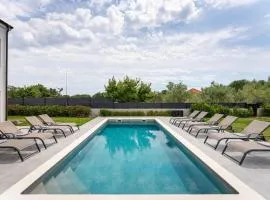 MY DALMATIA - Villa Campi Dalmatia with private heated pool, sauna and sports court