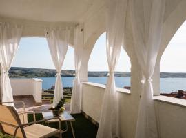 Villa Grubešić - Sea View Apartments, Hotel in Kustići