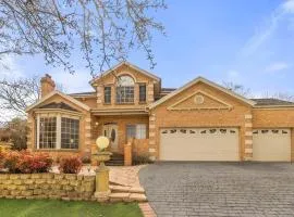 The Classicism | Timeless 4-Bed House in Nicholls