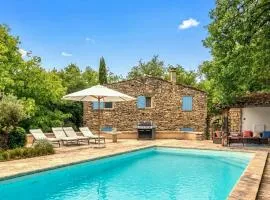 Luxurious Home In Goult