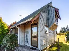 Scottbase - Waimarino Holiday Home