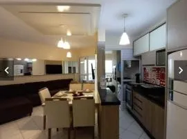 Apartamento de 3 Quartos com Vista para o Mar a 5 Minutos da Praia